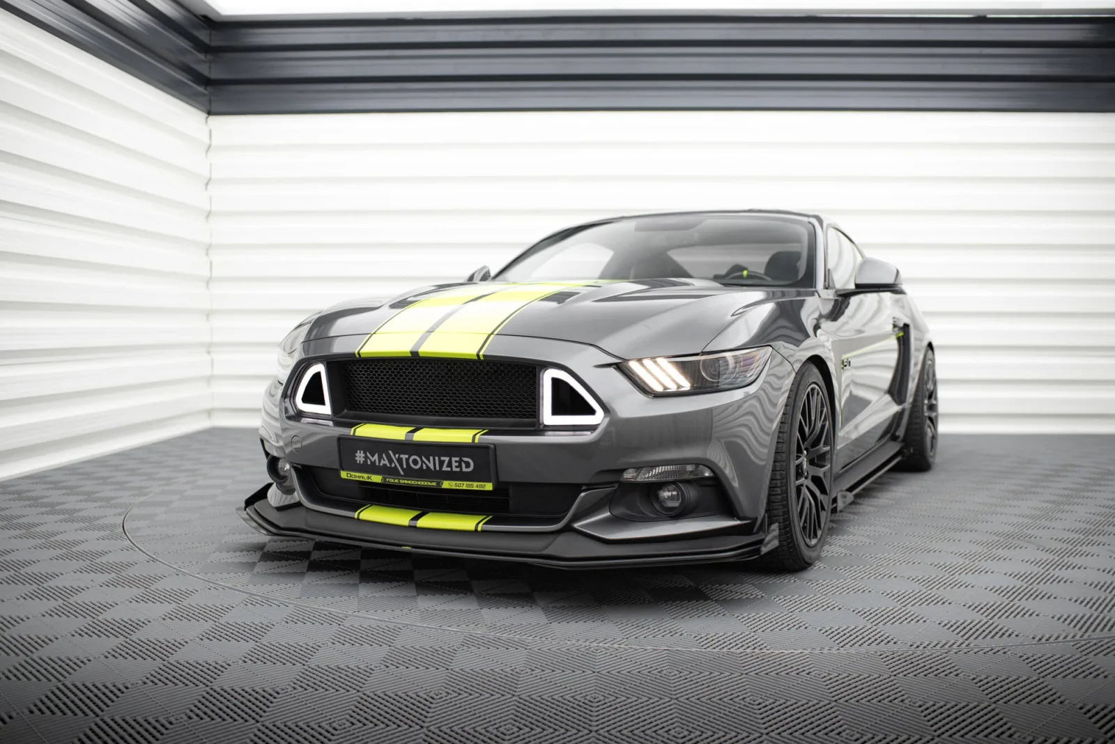 Front Splitter Street Pro + Flaps compatible with Ford Mustang GT Mk6