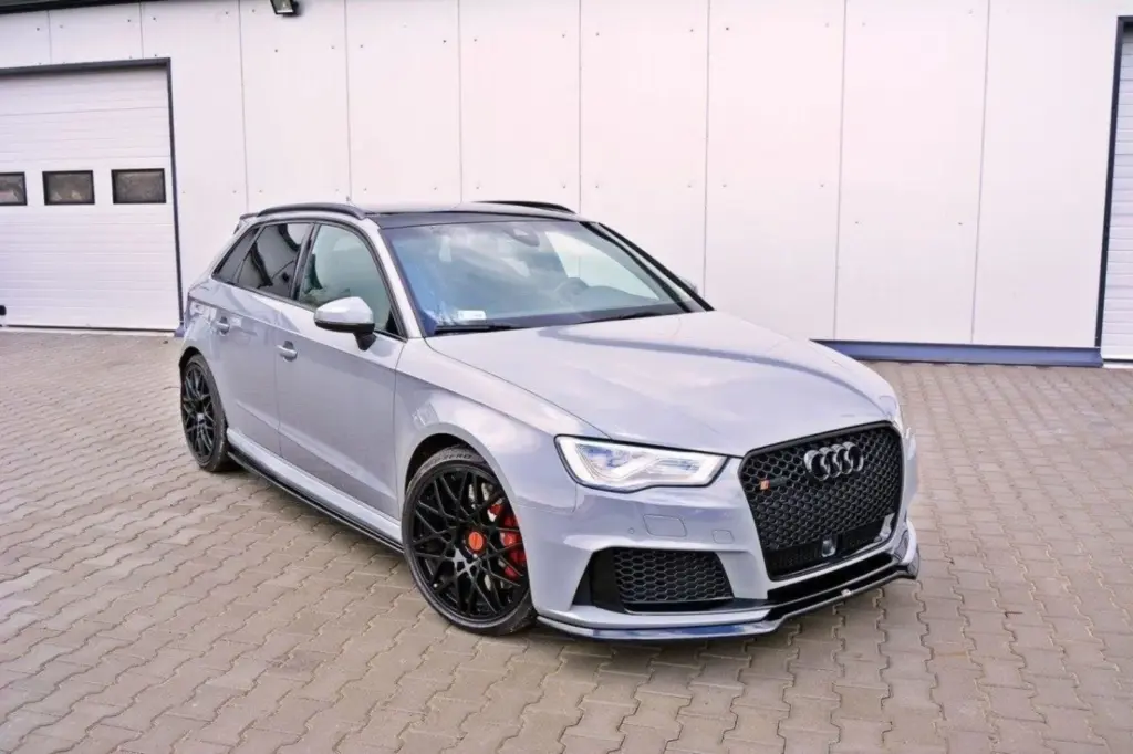 Front Splitter V.1 compatible with Audi RS3 8V Sportback