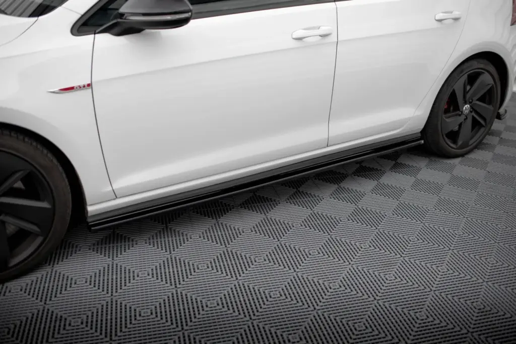Side Skirts Diffusers V.1 compatible with Volkswagen Golf GTI / GTD Mk7 / Mk7 Facelift (szerokie)
