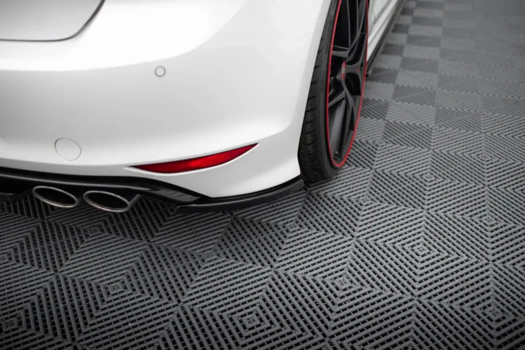 Rear Side Splitters V.1 compatible with VW Golf 7 R / R-Line