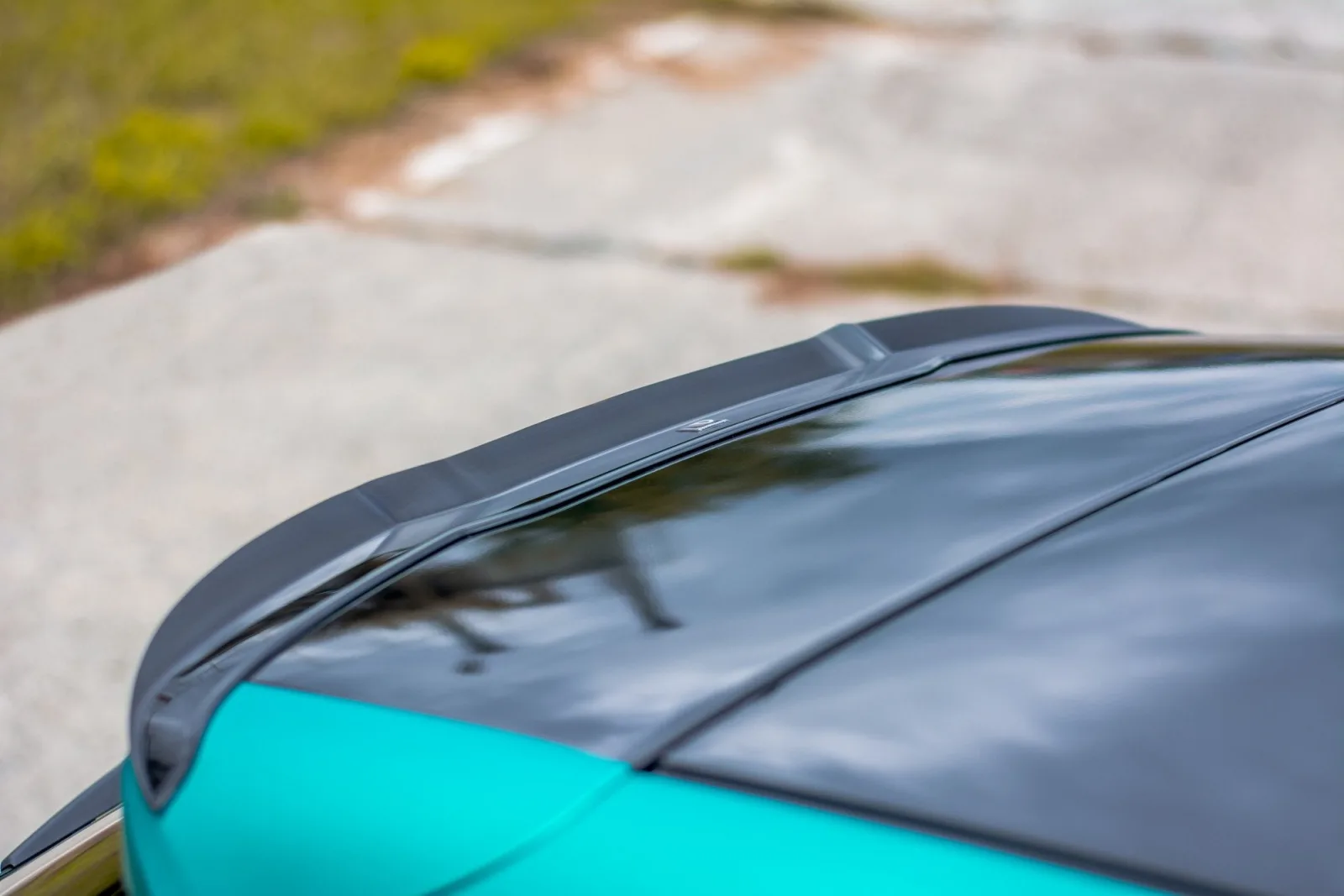 Spoiler Cap compatible with Volvo V40