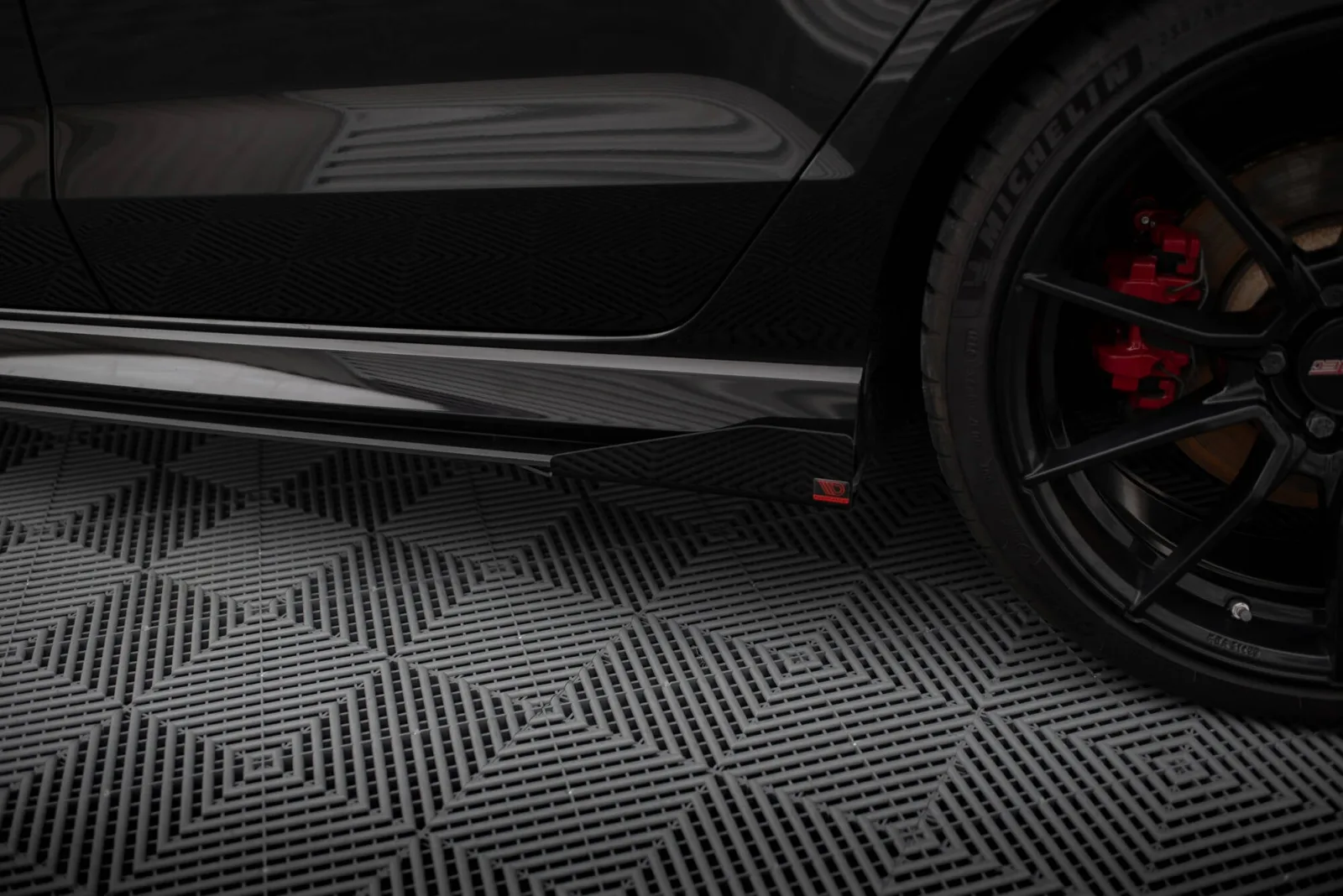 Side Flaps compatible with Audi RS3 Sedan 8V Facelift