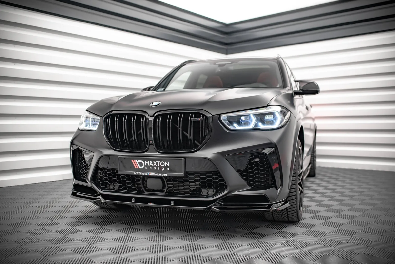 Front Splitter V.2 compatible with BMW X5M F95