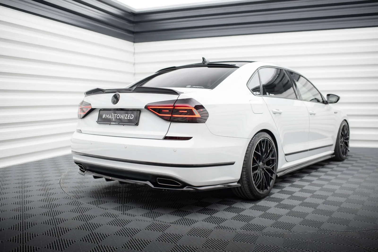 Rear Splitter (With Diffuser) compatible with Volkswagen Passat GT B8 Facelift USA