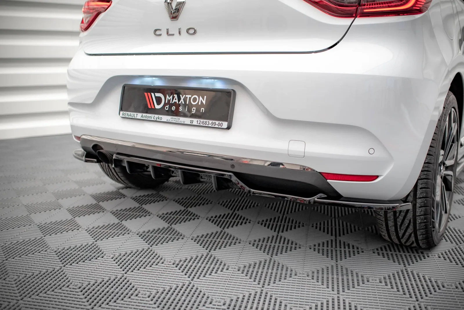 Rear Splitter (With Diffuser) compatible with Renault Clio Mk5