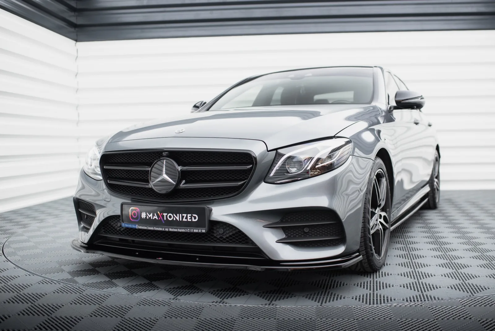 Front Splitter compatible with Mercedes-Benz E43 AMG / AMG-Line Sedan / Estate W213 / S213
