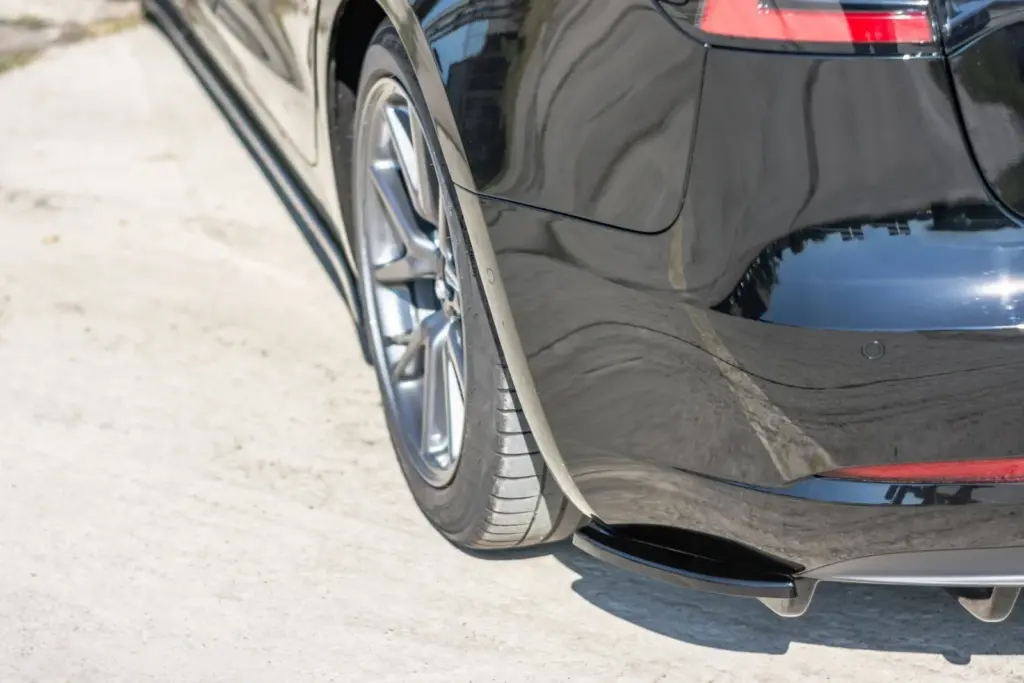 Rear Side Splitters compatible with Tesla Model 3