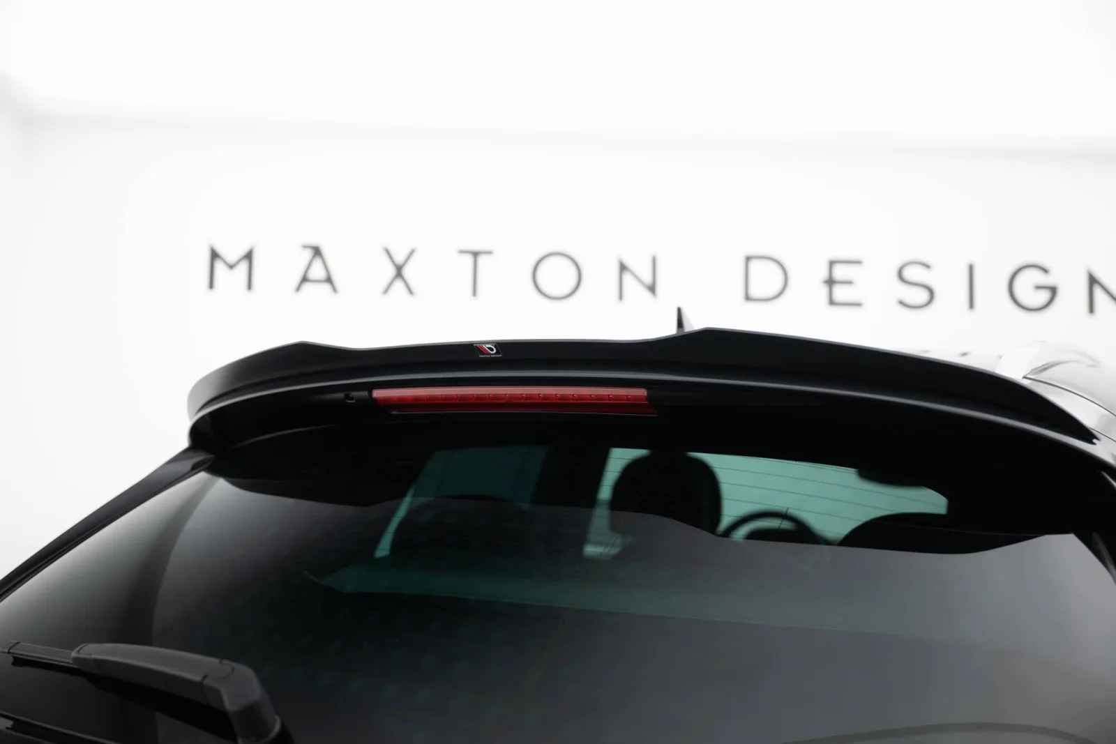 Upper Spoiler Cap compatible with Maserati Levante GT Mk1 Facelift