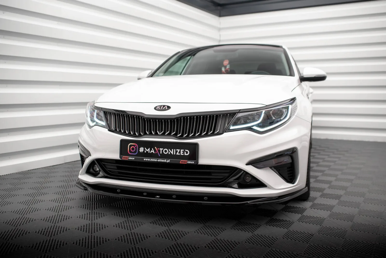 Front Splitter V.2 compatible with Kia Optima Mk4 Facelift