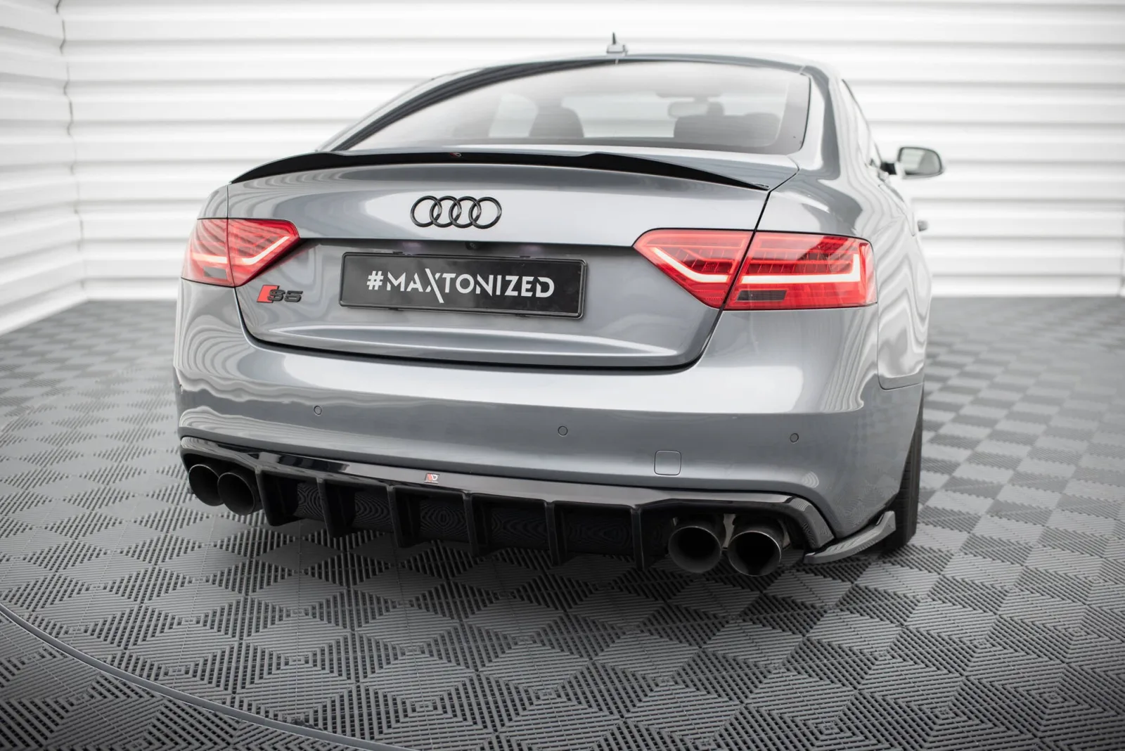 Rear Valance compatible with Audi S5 / A5 S-Line 8T Facelift