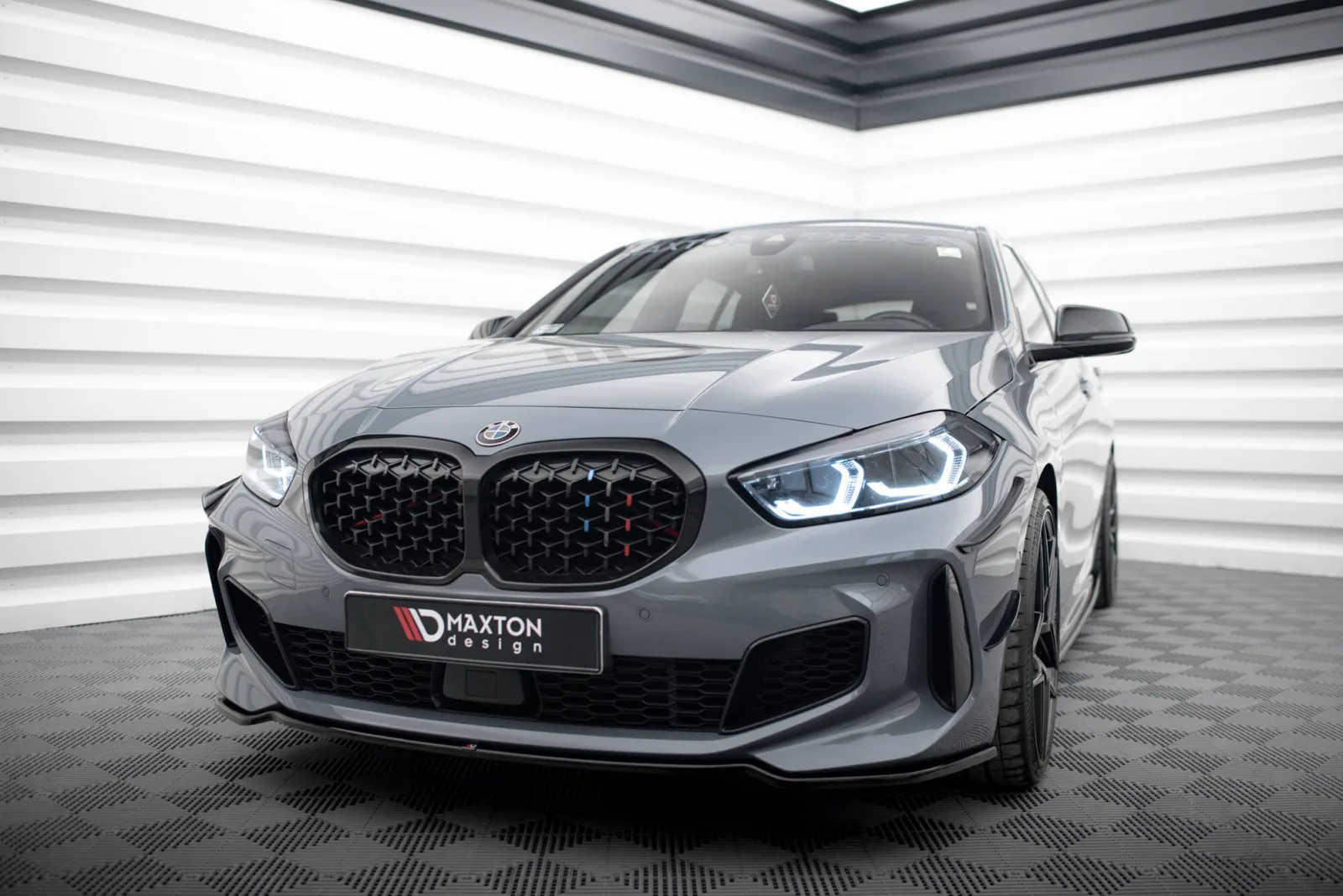 Front Splitter V.4 compatible with BMW 1 M-Pack/ M135i / 128ti F40