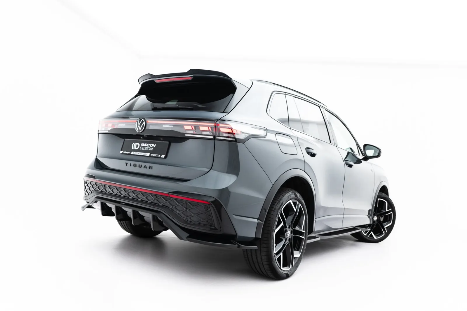 Rear Splitter (With Diffuser) compatible with Volkswagen Tiguan R-Line Mk3