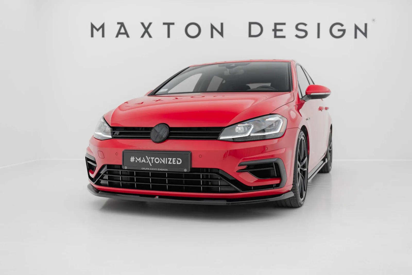 Front Splitter V.6 compatible with Volkswagen Golf R / R-Line Mk7 Facelift