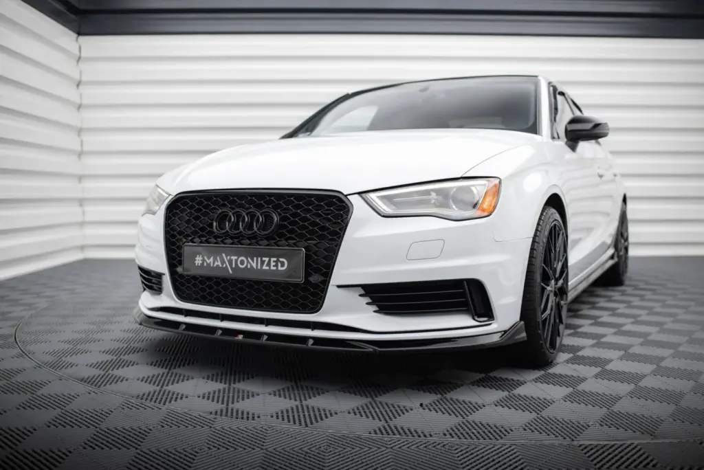 Front Splitter V.1 compatible with Audi A3 Sedan 8V