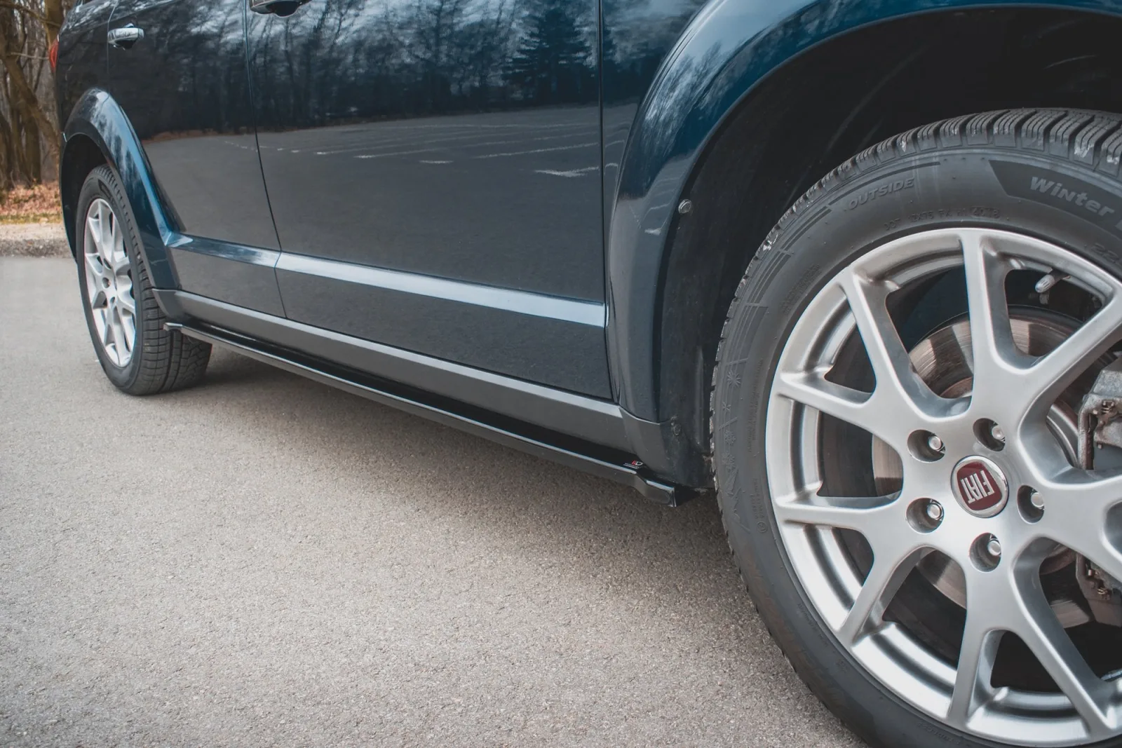 Side Skirts Diffusers compatible with Fiat Freemont