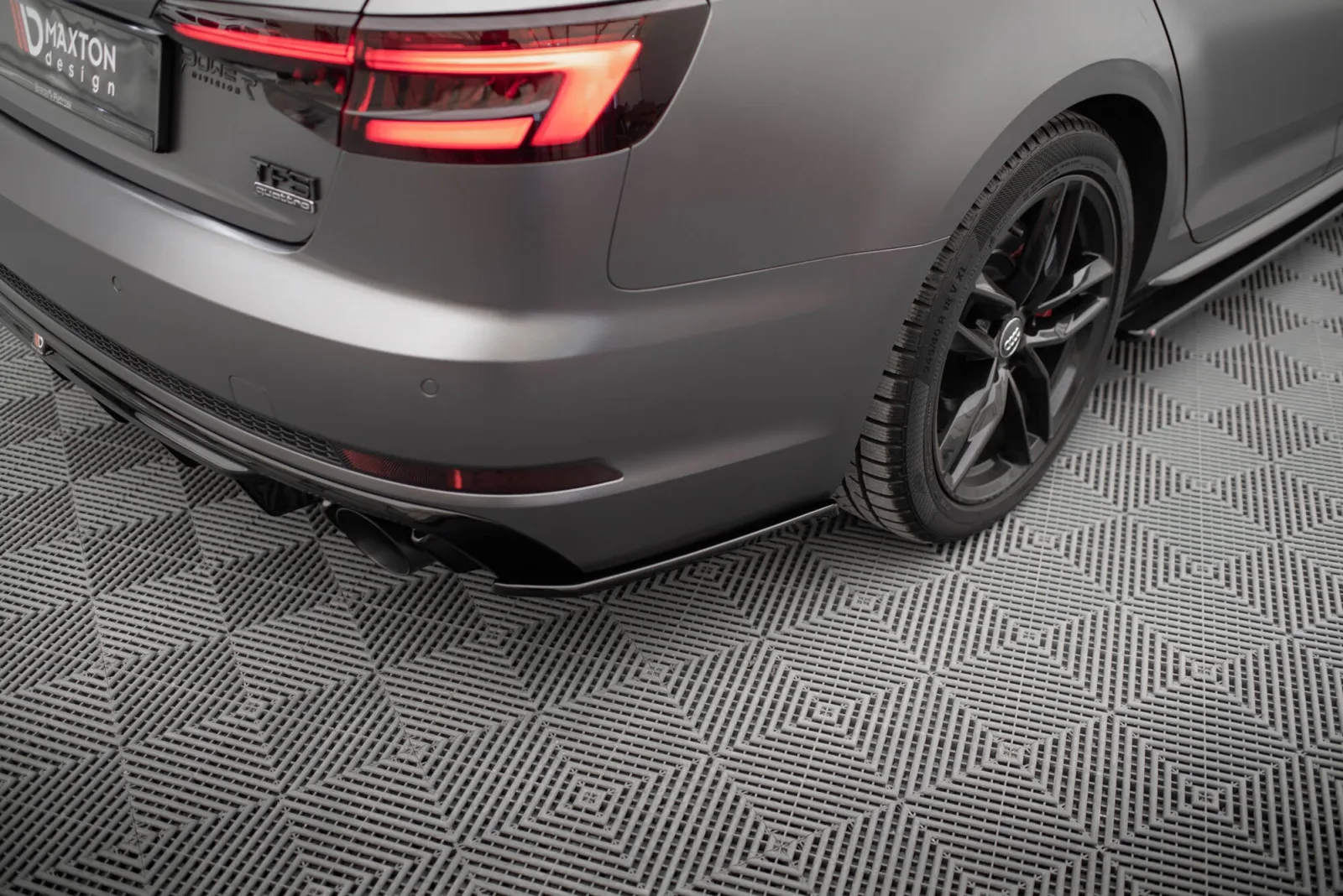 Rear Side Splitters V.3 compatible with Audi A4 S-line B9