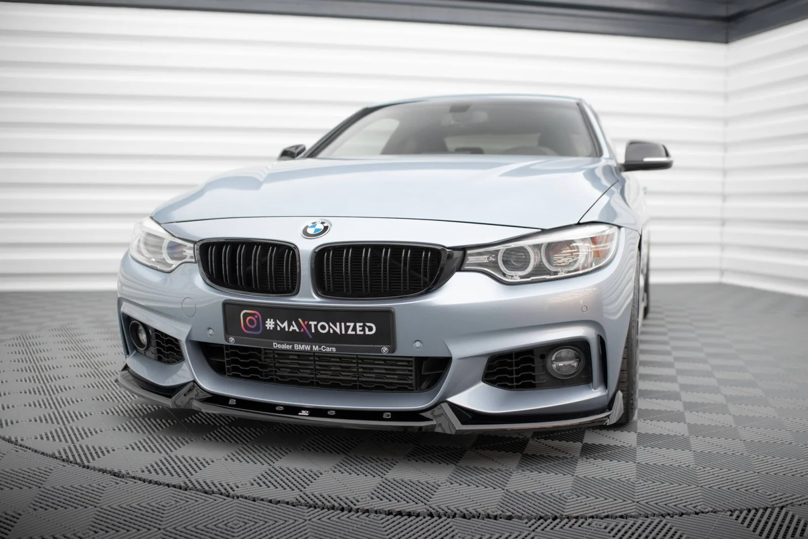 Front Splitter V.4 compatible with BMW 4 Coupe / Gran Coupe / Cabrio M-Pack F32 / F36 / F33