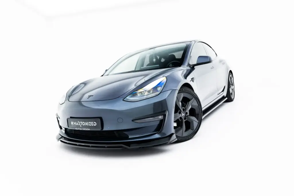 Set of Splitters compatible with Tesla Model 3
