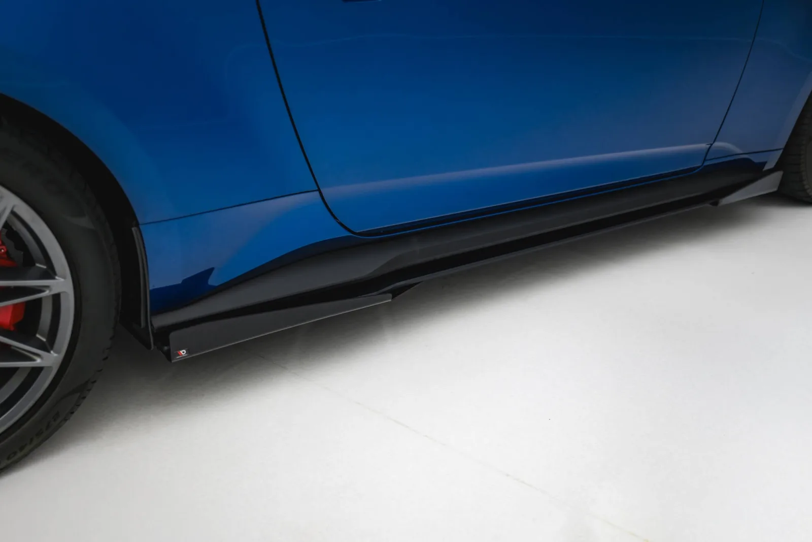 Side Flaps compatible with Ford Mustang GT Mk7