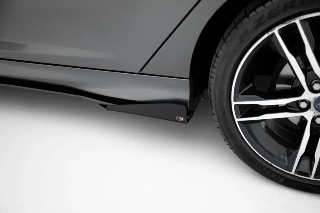 Side Flaps compatible with Ford Focus ST Mk3 Facelift