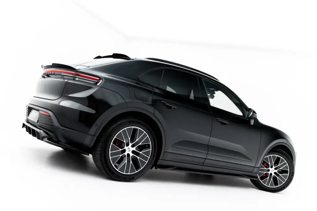 Side Skirts Diffusers compatible with Porsche Macan EV Mk1