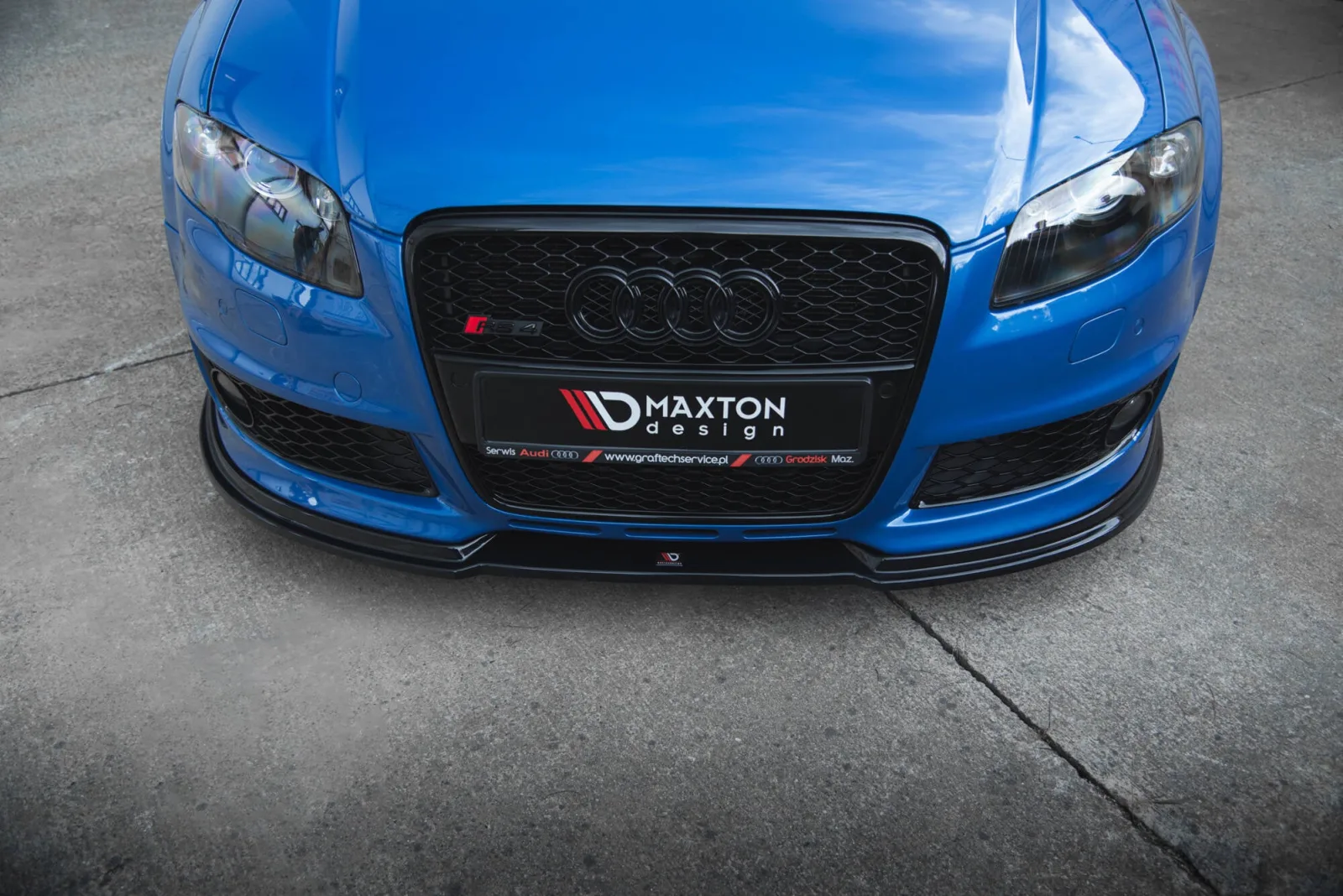 Front Splitter V.1 compatible with Audi RS4 B7