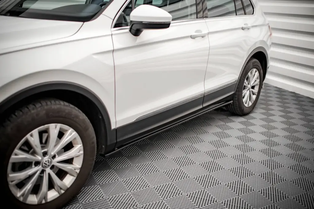 Side Skirts Diffusers compatible with Volkswagen Tiguan Mk2