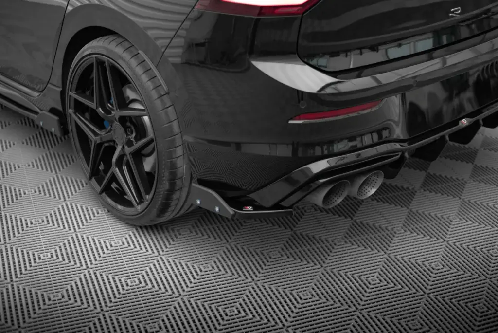 Rear Side Splitters V.6 + Flaps compatible with Volkswagen Golf R Hatchback Mk8