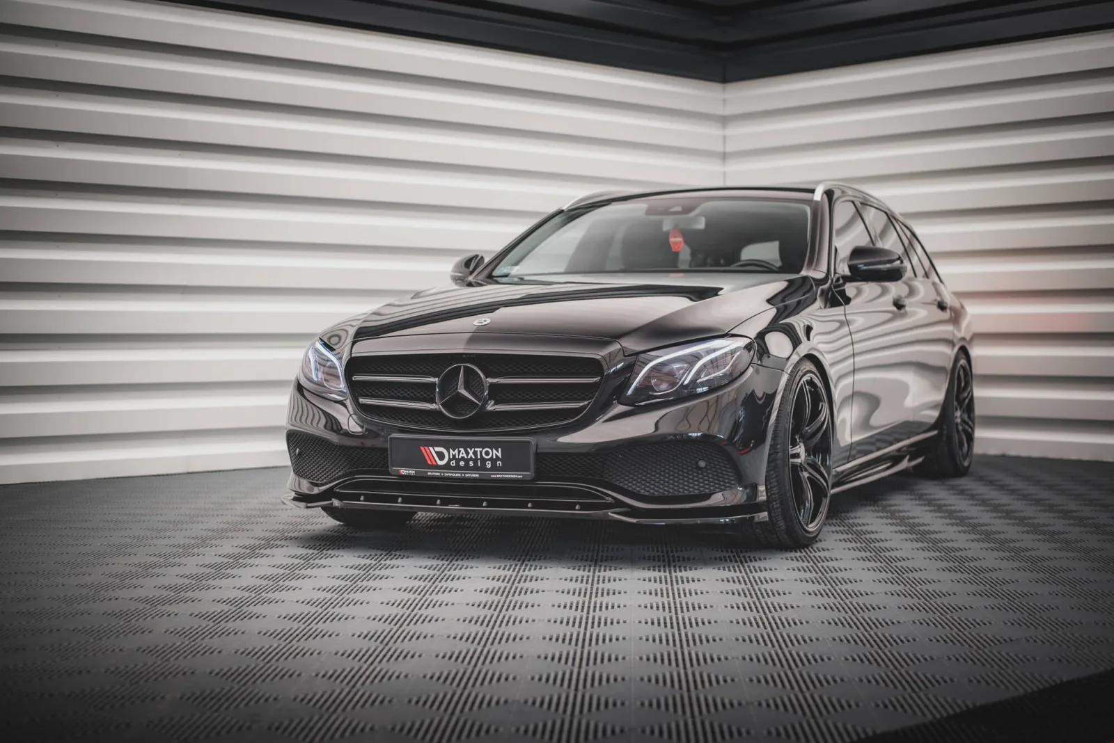 Front Splitter compatible with Mercedes-Benz E W213