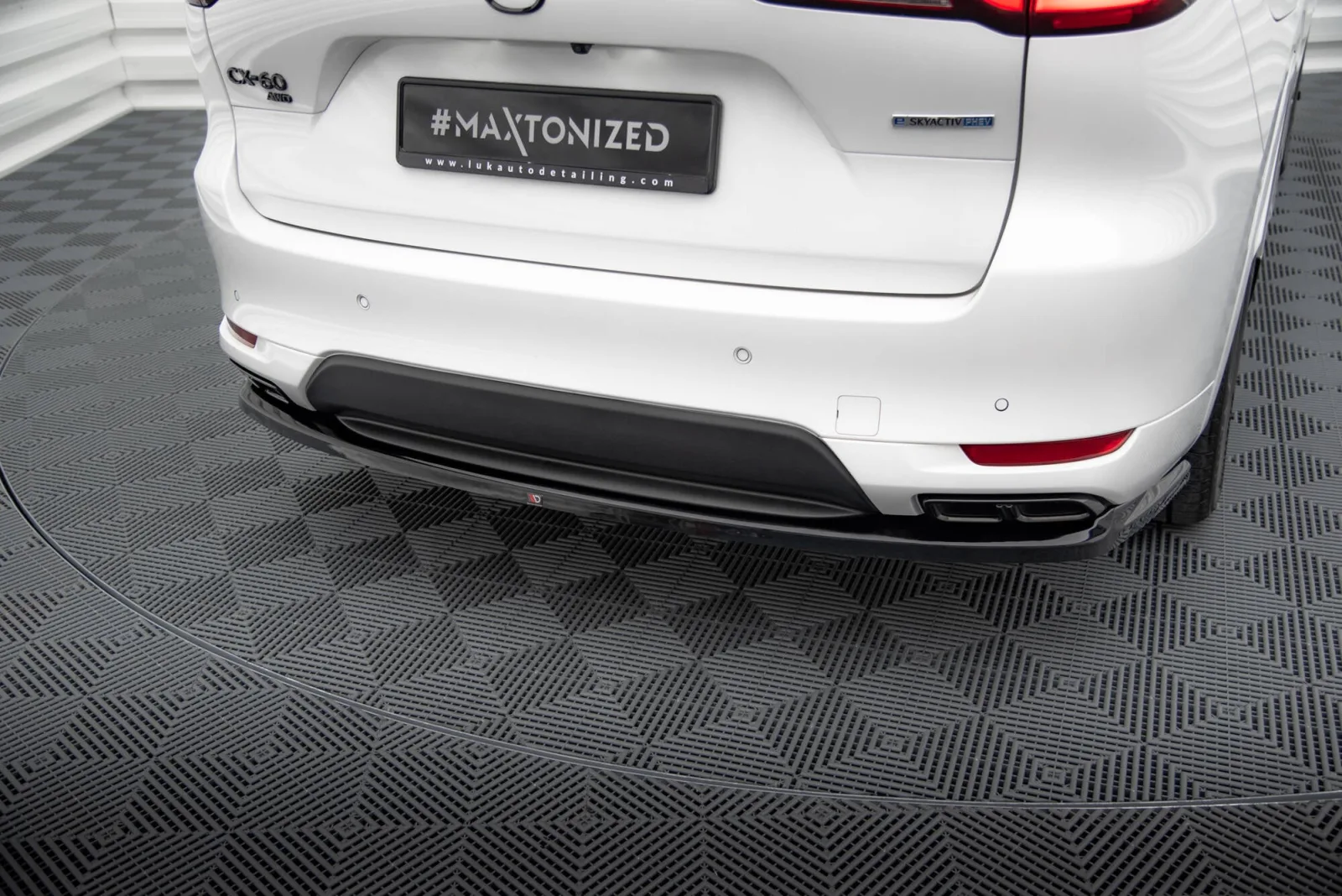 Rear Splitter compatible with Mazda CX-60 Mk1
