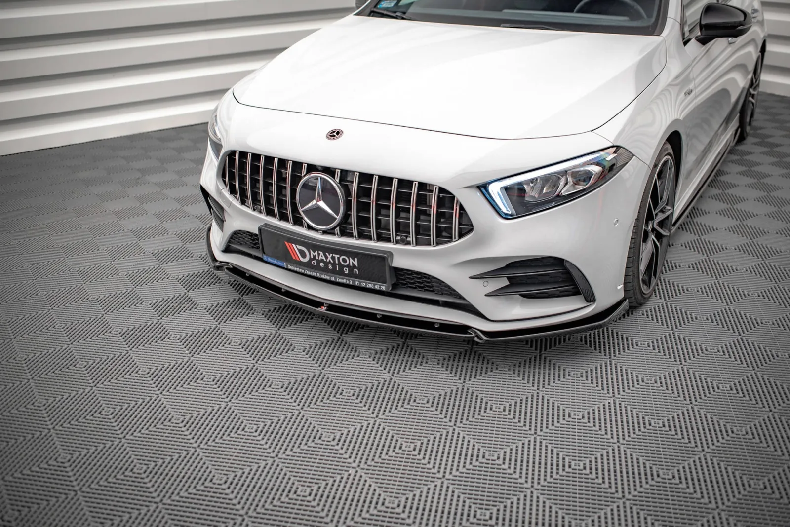 Front Splitter V.4 compatible with Mercedes A35 AMG / AMG-Line W177