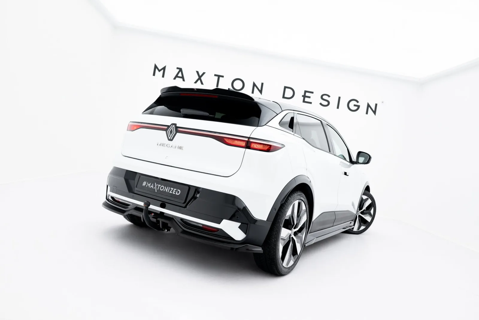 Rear Splitter Central (With Diffuser) compatible with Renault Megane E-Tech Electric Mk1