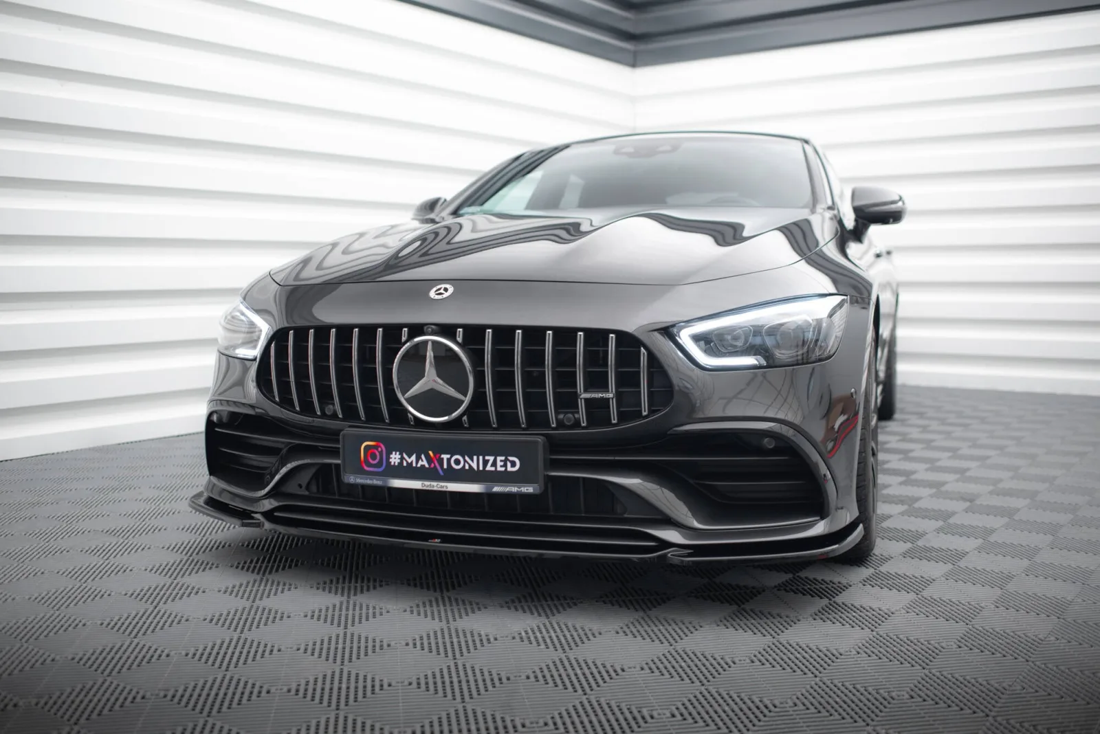 Front Splitter V.1 compatible with Mercedes-AMG GT 53 4-Door Coupe X290