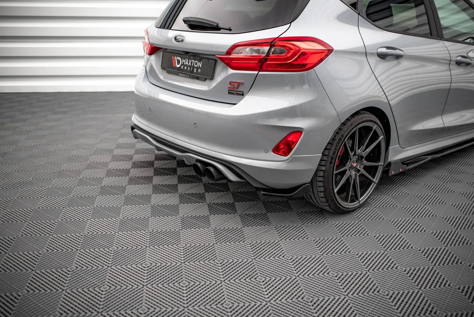 Rear Side Splitters V.1 compatible with Ford Fiesta ST Mk8