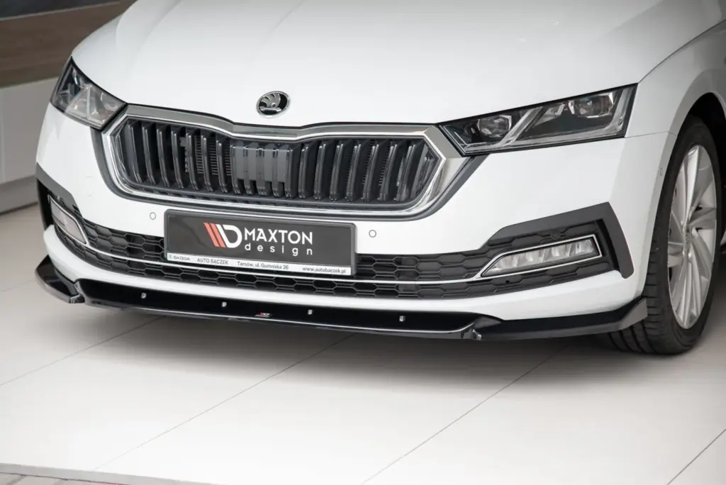 Front Splitter V.1 compatible with Skoda Octavia Mk4
