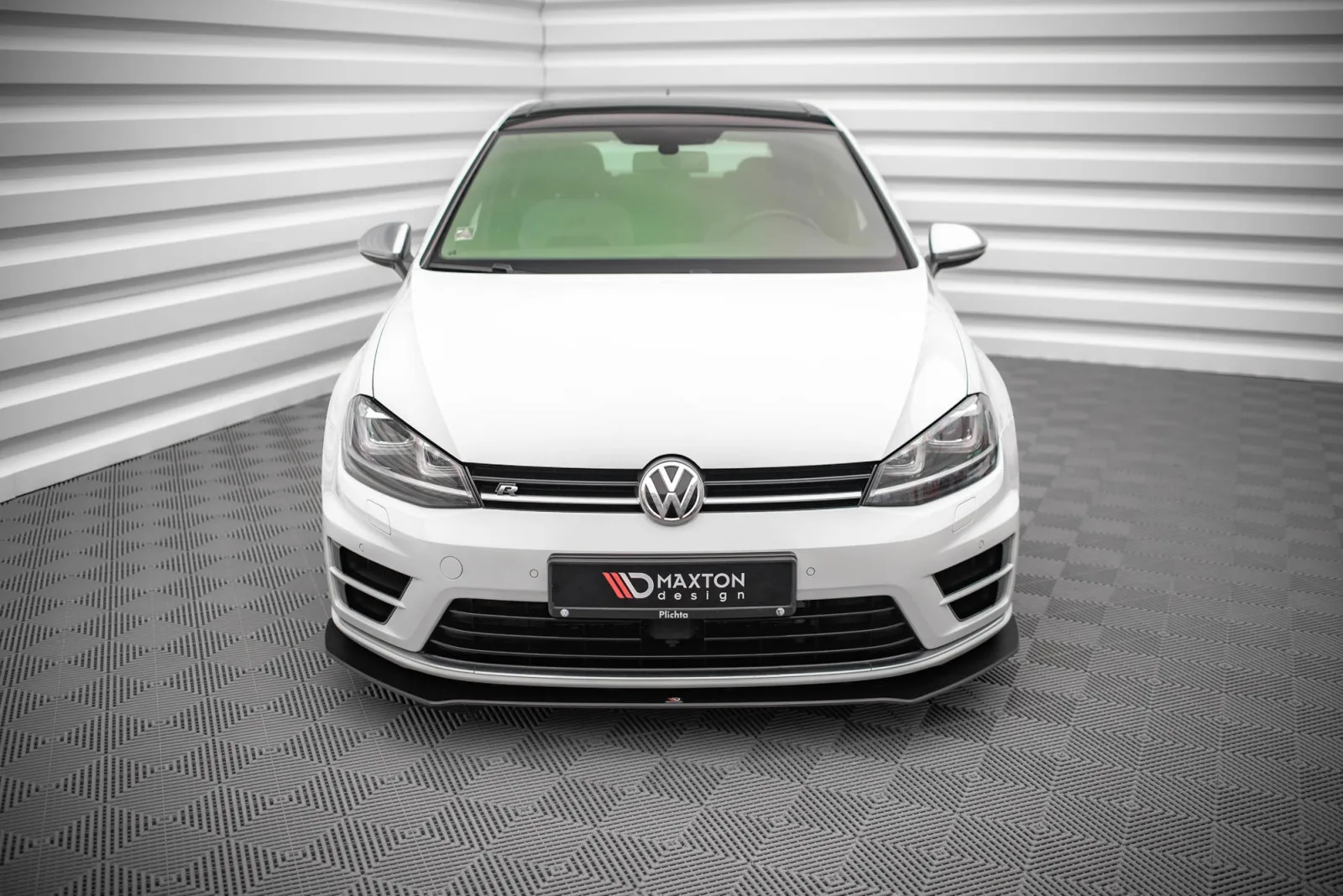 Front Splitter Street Pro V.1 compatible with Volkswagen Golf R Mk7