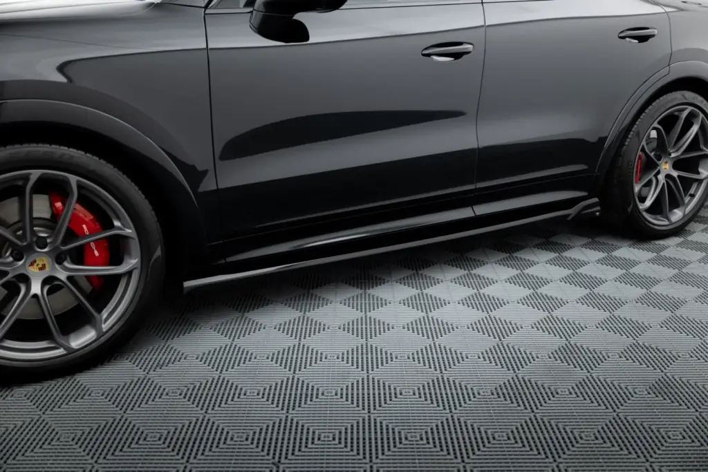 Side Skirts Diffusers compatible with Porsche Cayenne Coupe / SUV Mk3