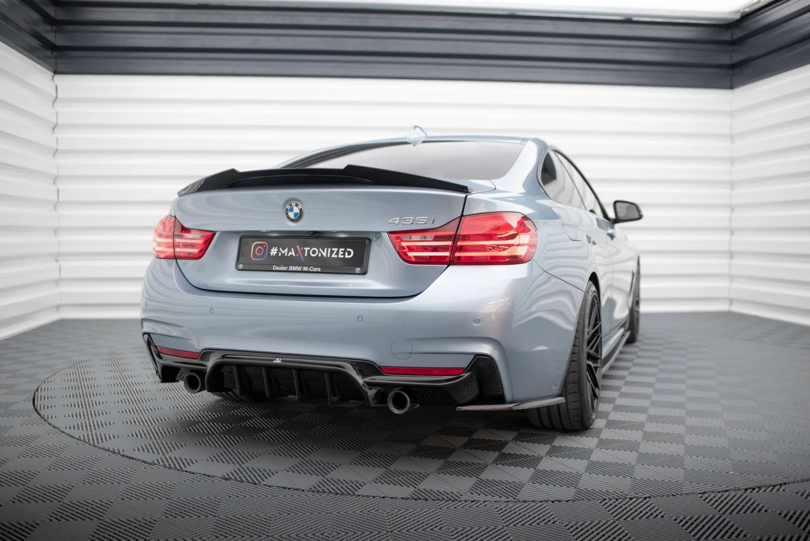 Rear Valance compatible with BMW 4 Coupe / Gran Coupe / Cabrio M-Pack F32 / F36 / F33 (Version with single exhausts on both sides)