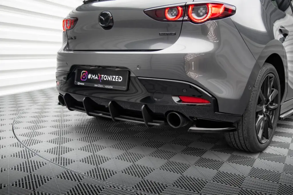 Rear Diffuser Street Pro compatible with Mazda 3 Mk4