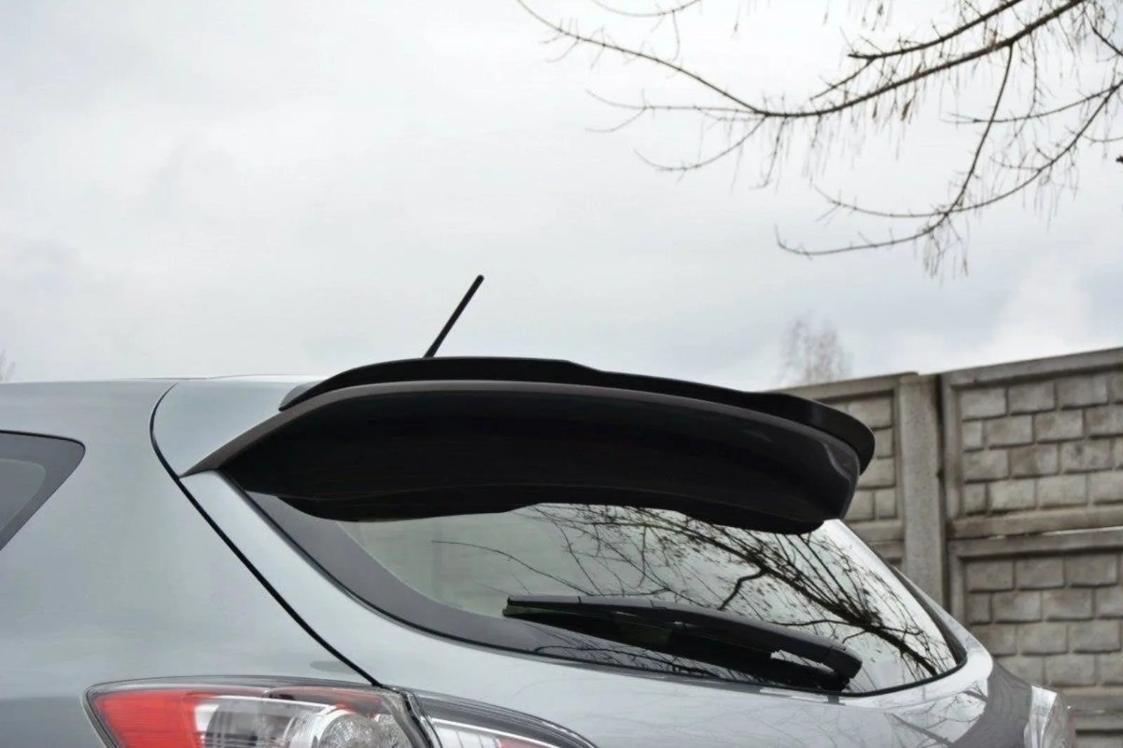Spoiler Cap compatible with Mazda 3 MK2 Sport Pre-Facelift