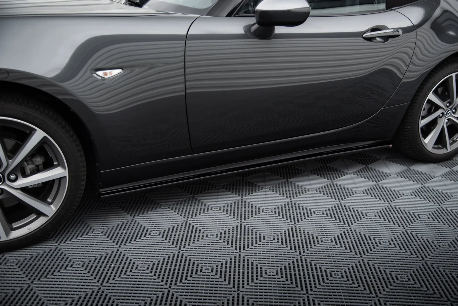Side Skirts Diffusers compatible with Mazda MX-5 ND (Mk4)