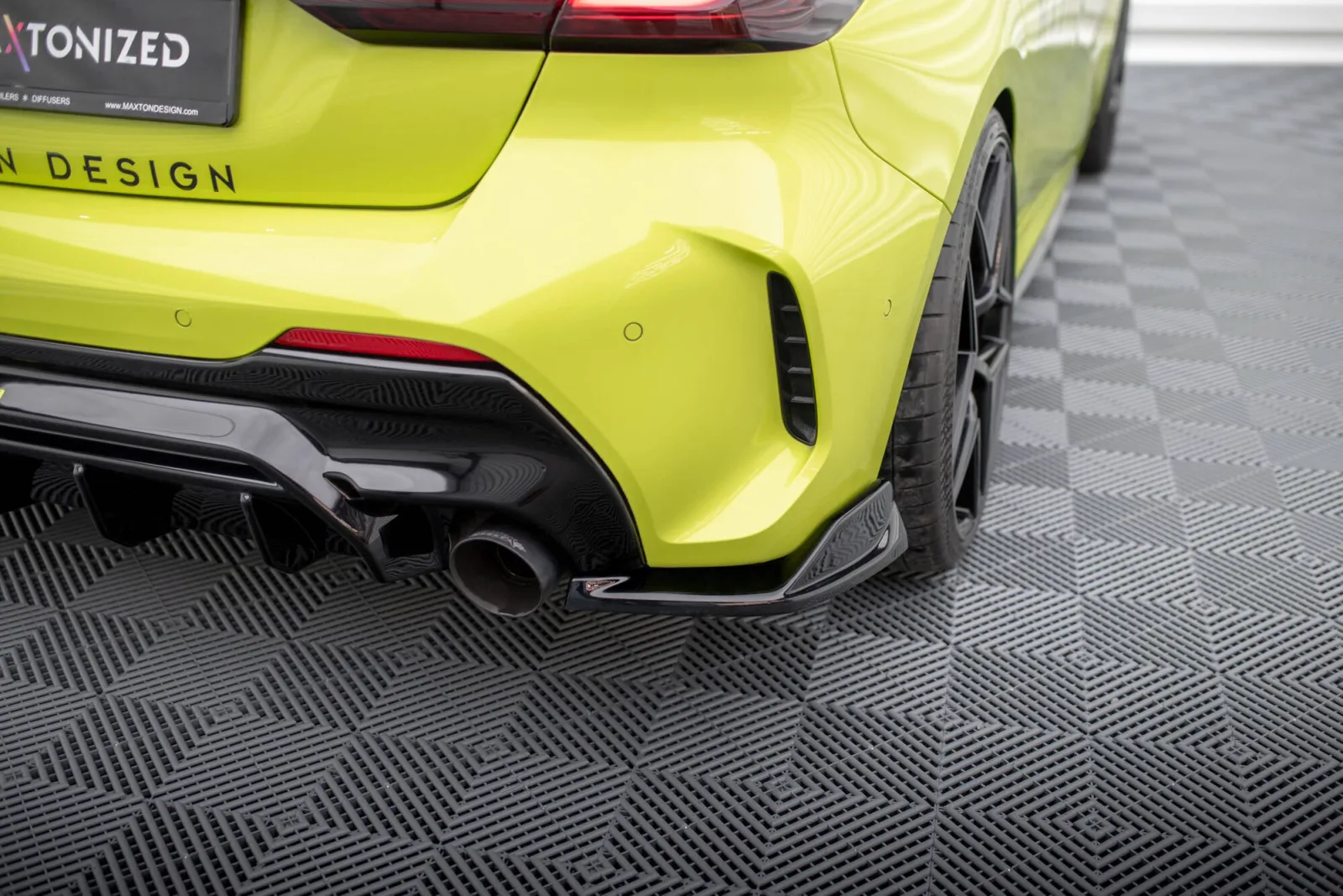 Rear Splitters V.8 (for valance V.1) compatible with BMW 1 M-Pack / M135i / 128ti F40