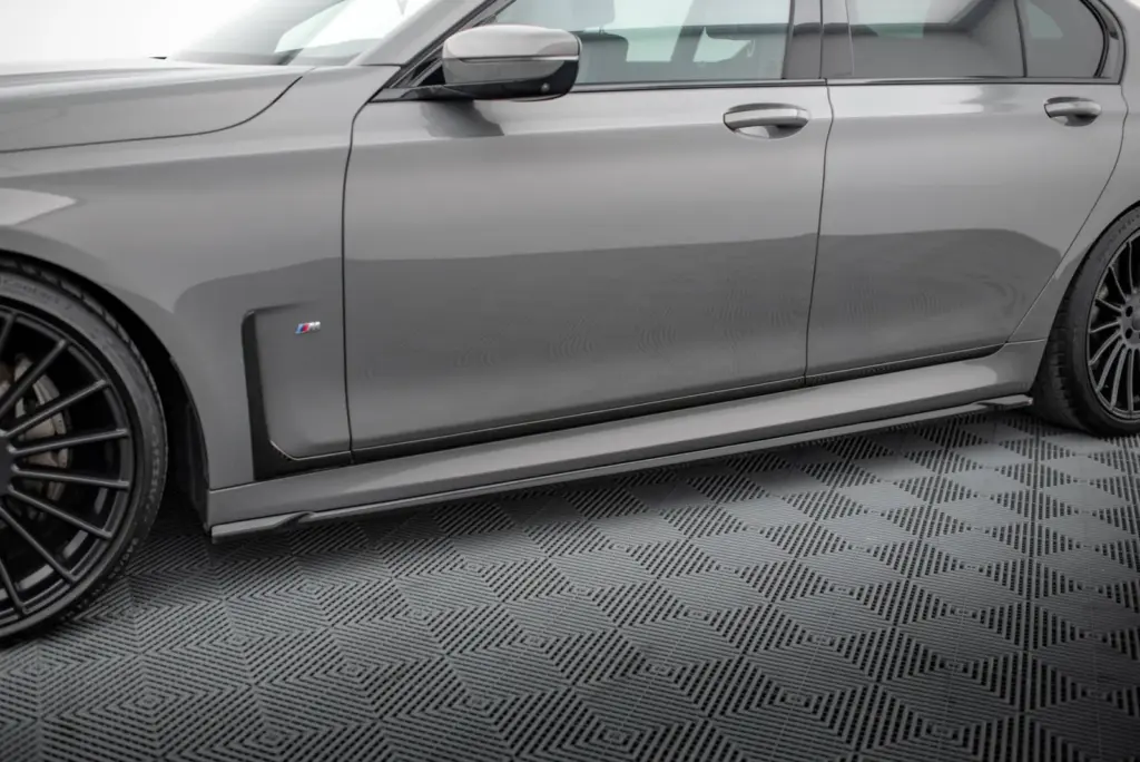 Side Skirts Diffusers V.2 compatible with BMW 7 M-Pack G11