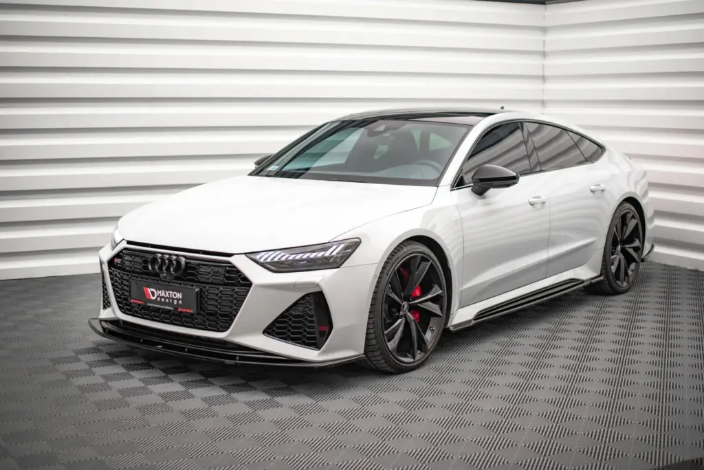 Front Splitter V.2 compatible with Audi RS7 C8