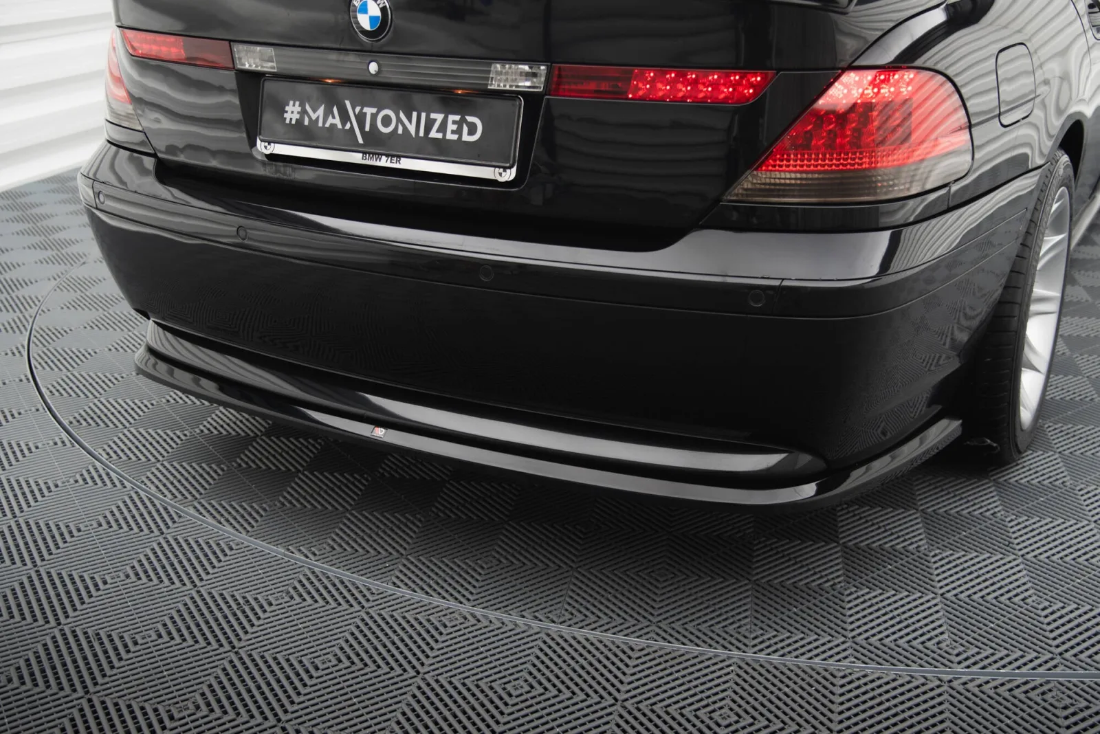 Rear Splitter compatible with BMW 7 E65