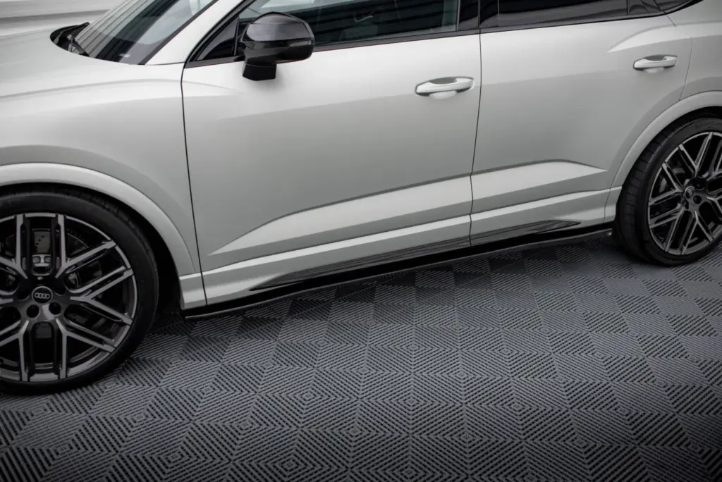 Side Skirts Diffusers V.2 compatible with Audi Q3 S-Line / RSQ3 Sportback / SUV F3