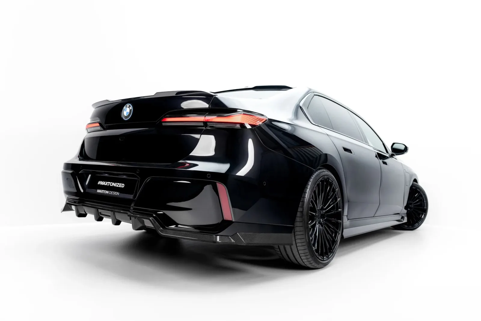 Carbon Rear Splitter (With Diffuser) Prepreg compatible with BMW 7 M-Pack / i7 M-Pack G70